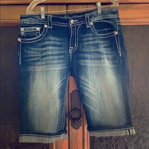 Miss Me blue jean Bermuda shorts size 32